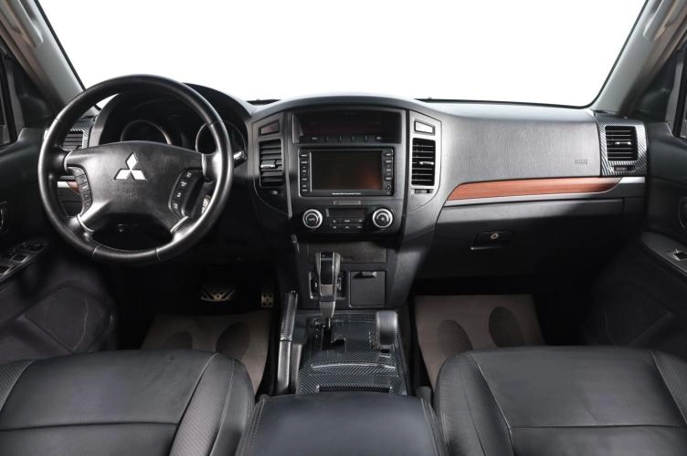Mitsubishi Pajero 8 из 19