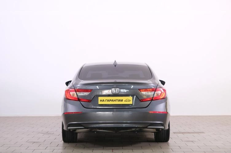 Honda Accord 5 из 6