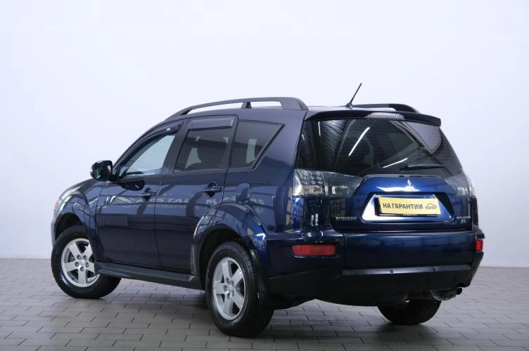 Mitsubishi Outlander 4 из 6