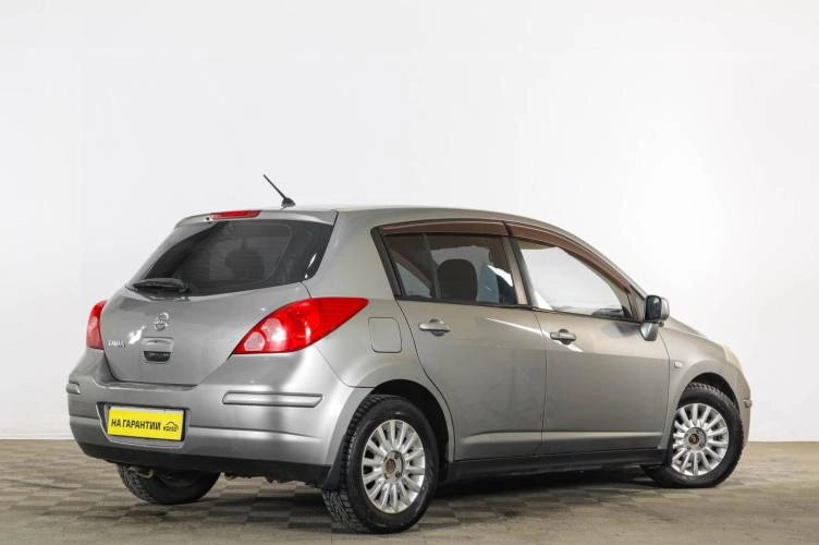 Nissan Tiida 6 из 6