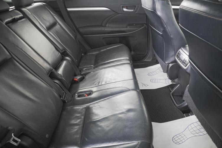 Toyota Highlander 10 из 24