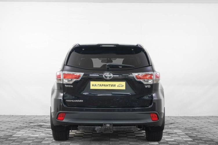 Toyota Highlander 5 из 6