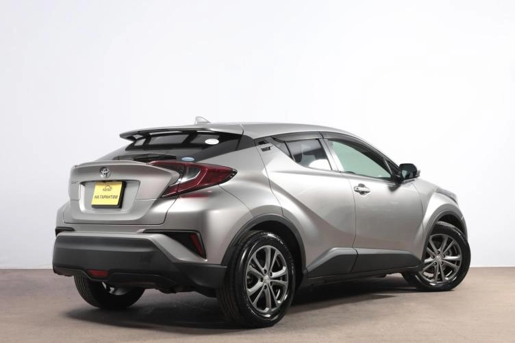 Toyota C-HR 6 из 6