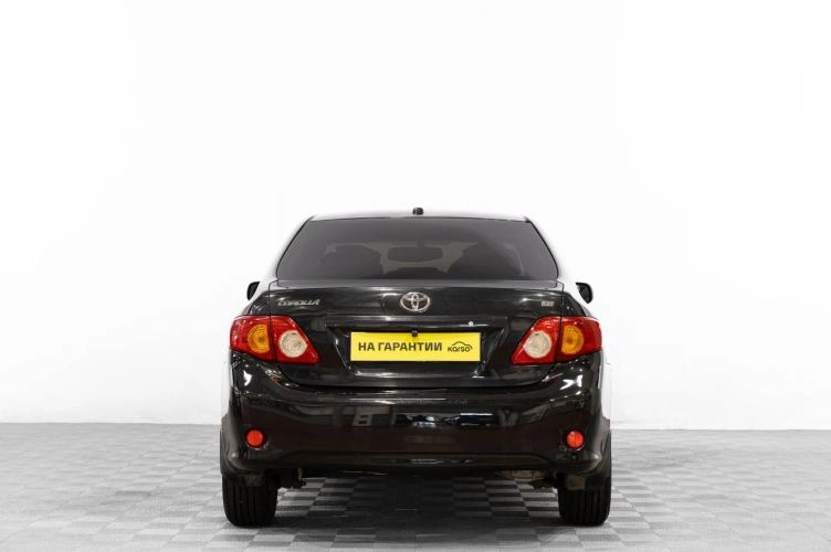 Toyota Corolla 5 из 6