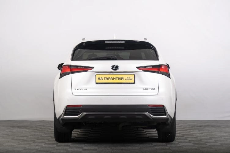 Lexus NX 4 из 6
