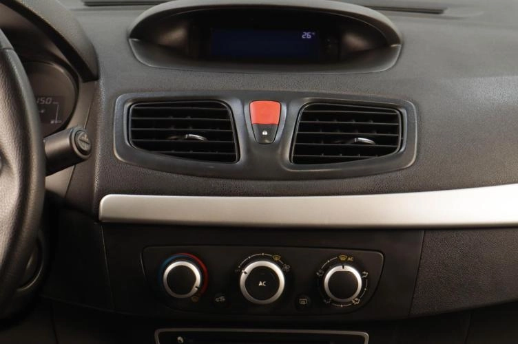 Renault Fluence 11 из 14