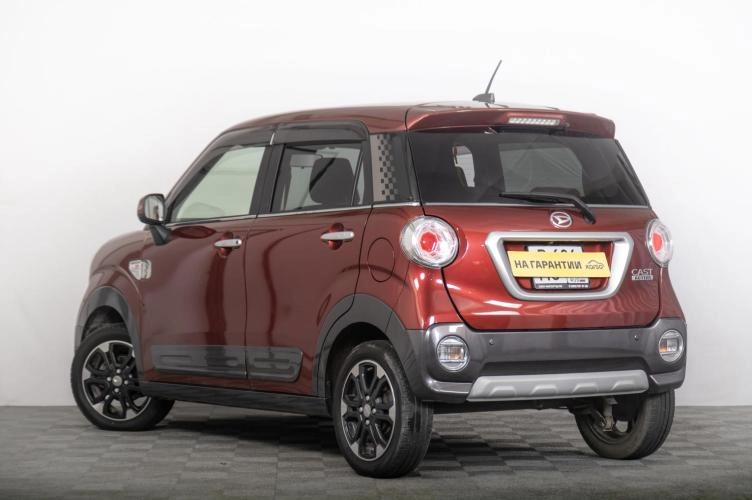 Daihatsu Cast 5 из 6
