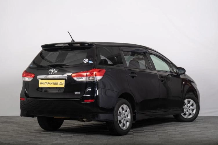 Toyota Wish 6 из 6