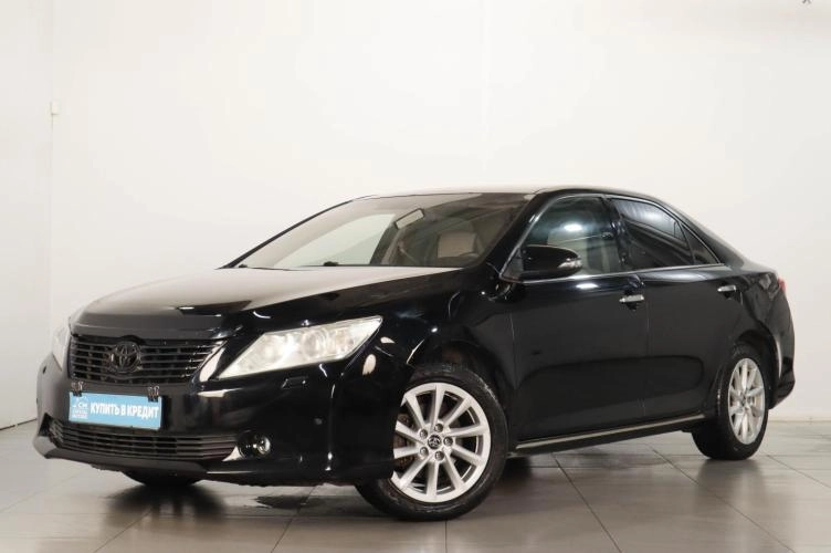 Toyota Camry 4 из 6