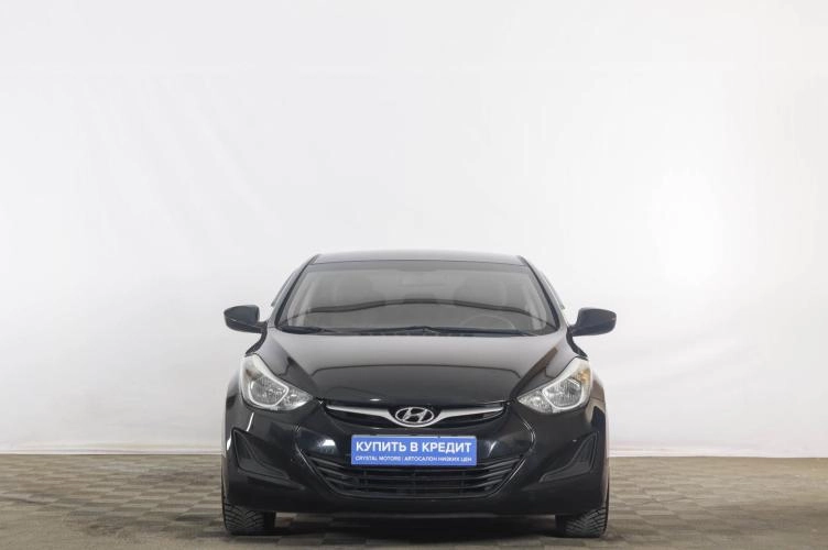 Hyundai Elantra 2 из 6