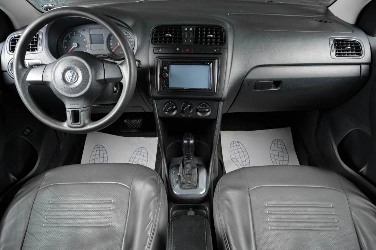 Volkswagen Polo 12 из 16