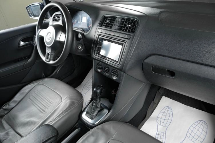 Volkswagen Polo 10 из 16