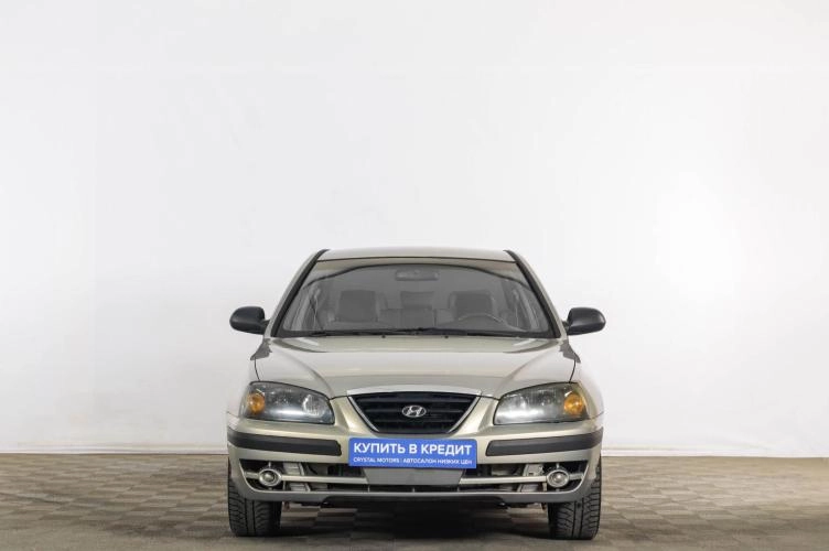 Hyundai Elantra 2 из 6