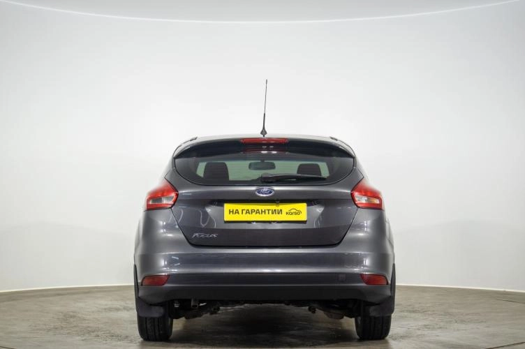 Ford Focus 5 из 6