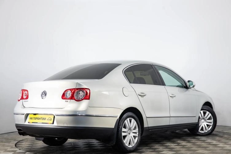 Volkswagen Passat 4 из 6