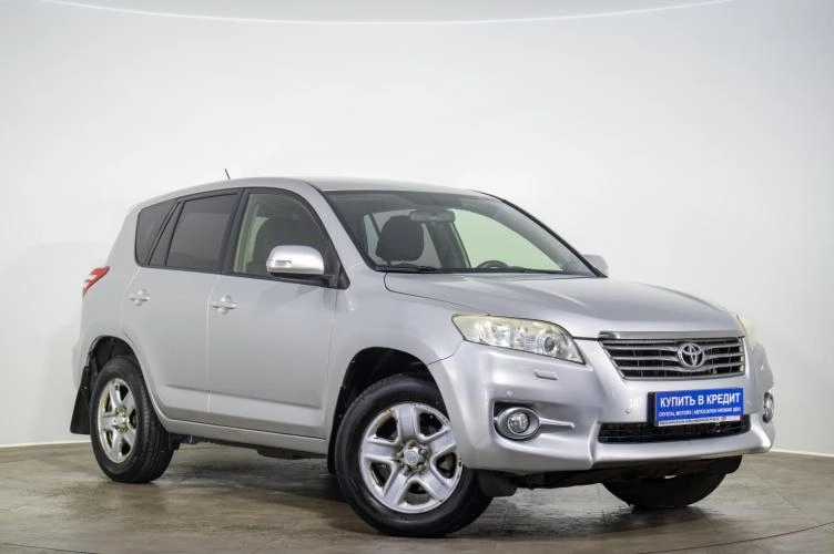 Toyota RAV4 1 из 6