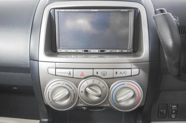 Toyota Passo 16 из 19