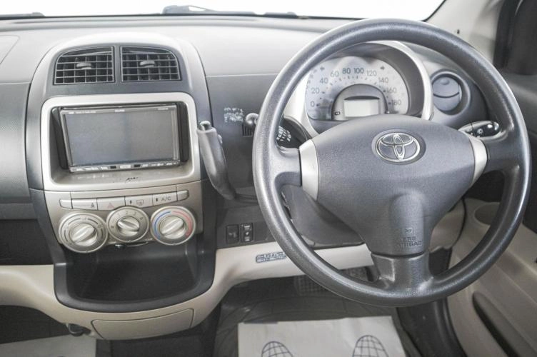 Toyota Passo 14 из 19