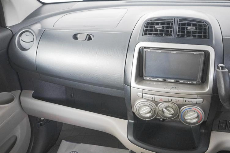 Toyota Passo 12 из 19