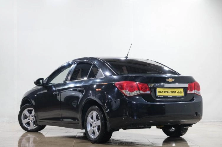 Chevrolet Cruze 4 из 6