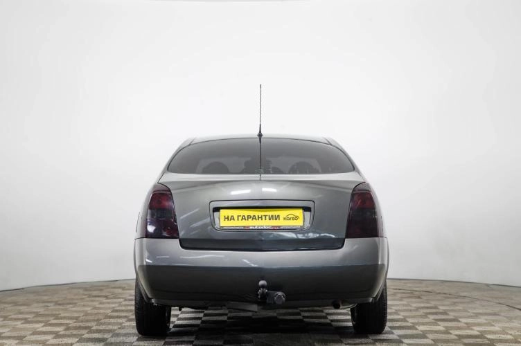 Nissan Primera 5 из 6