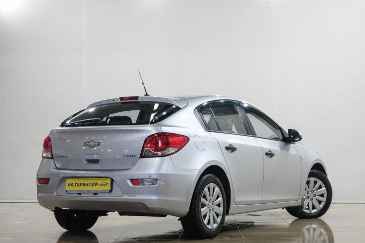 Chevrolet Cruze 6 из 6