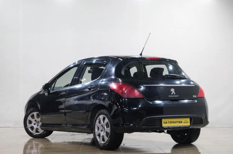 Peugeot 308 4 из 6