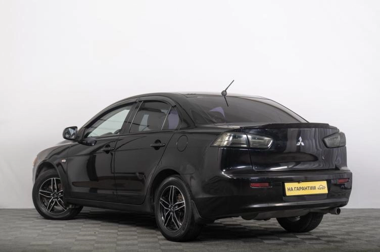 Mitsubishi Lancer 5 из 6