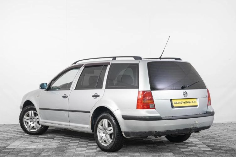 Volkswagen Golf 4 из 6