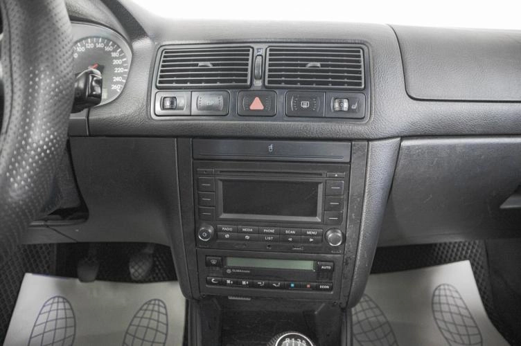 Volkswagen Golf 16 из 20