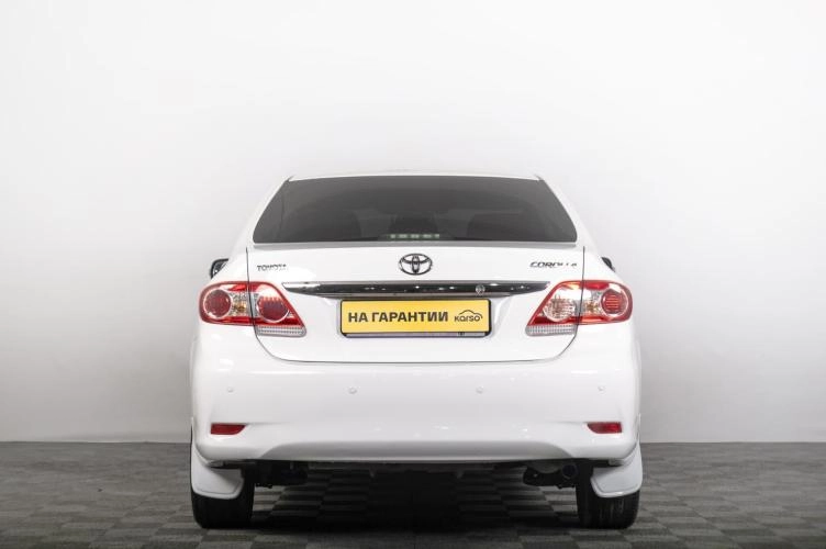 Toyota Corolla 4 из 6