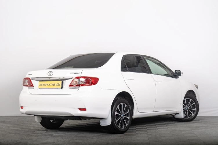 Toyota Corolla 6 из 6