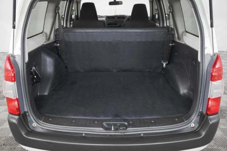 Toyota Probox 7 из 21