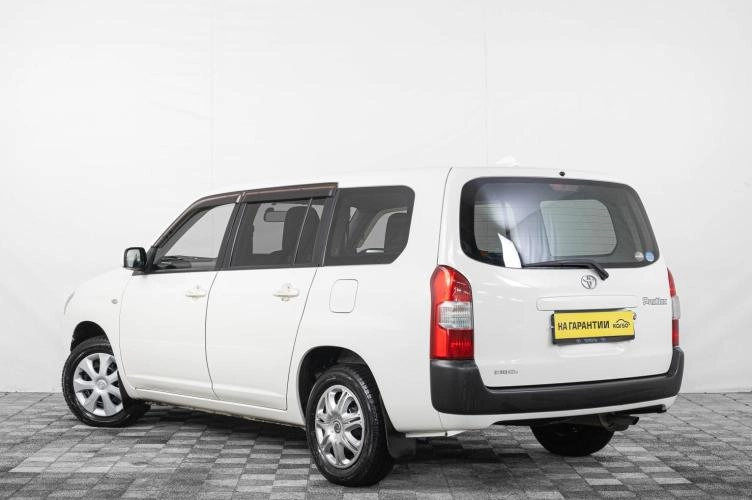 Toyota Probox 4 из 6
