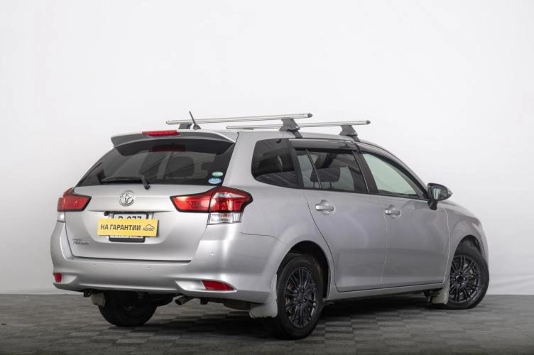 Toyota Corolla Fielder 6 из 6