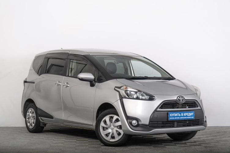 Toyota Sienta 1 из 6