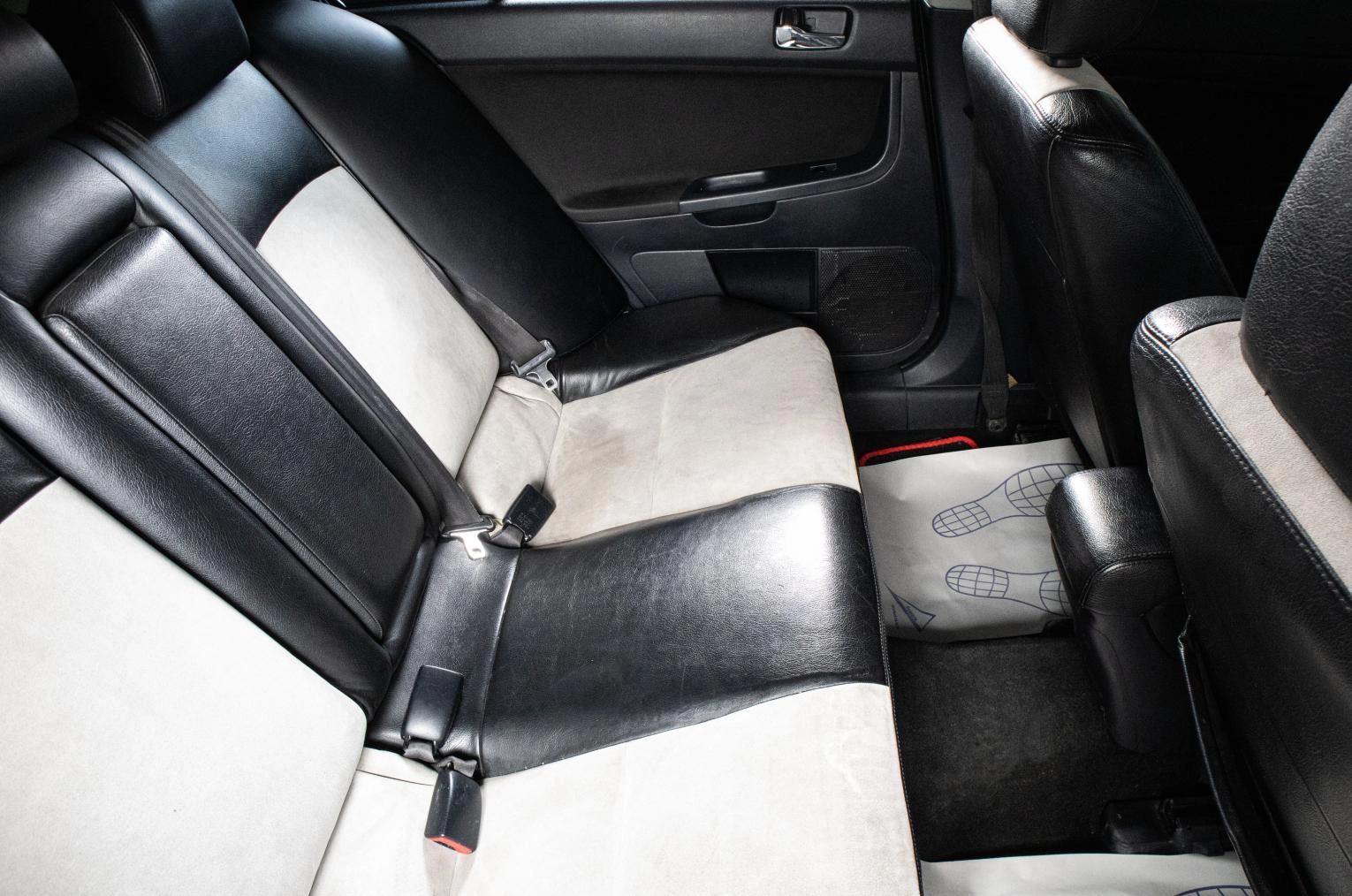 Mitsubishi Lancer 12 из 13