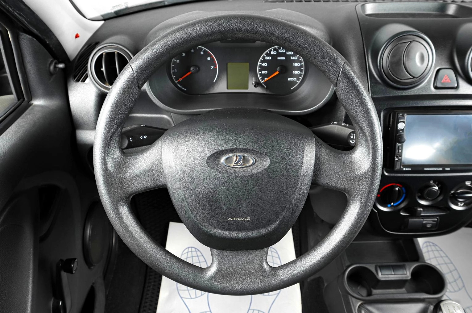 ВАЗ (LADA) Granta 13 из 15