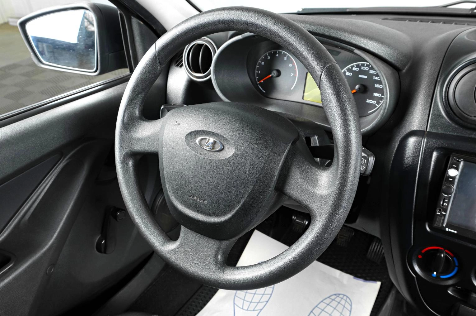 ВАЗ (LADA) Granta 11 из 15