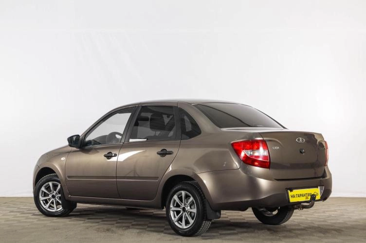 ВАЗ (LADA) Granta 4 из 6