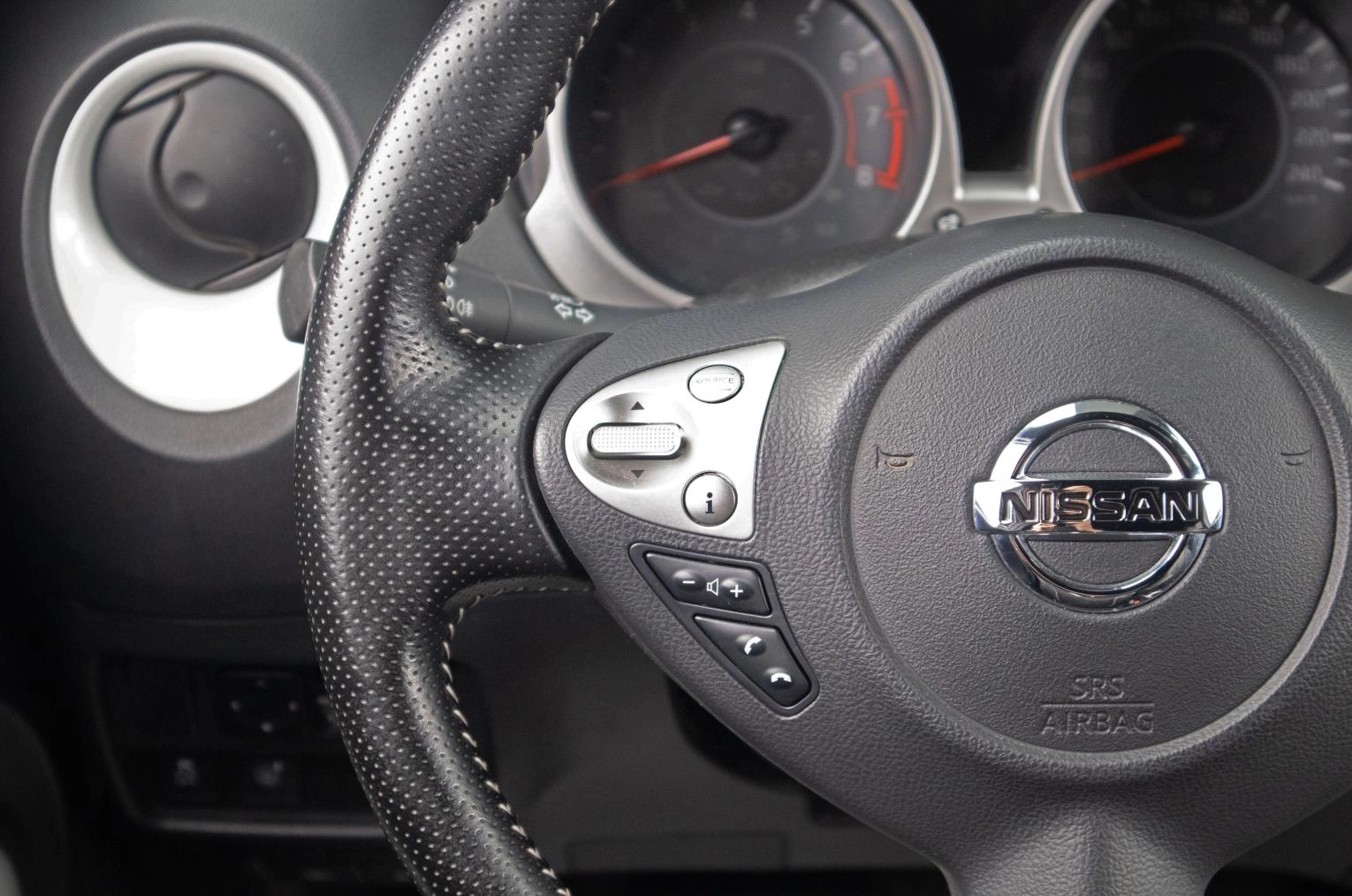Nissan Juke 11 из 22