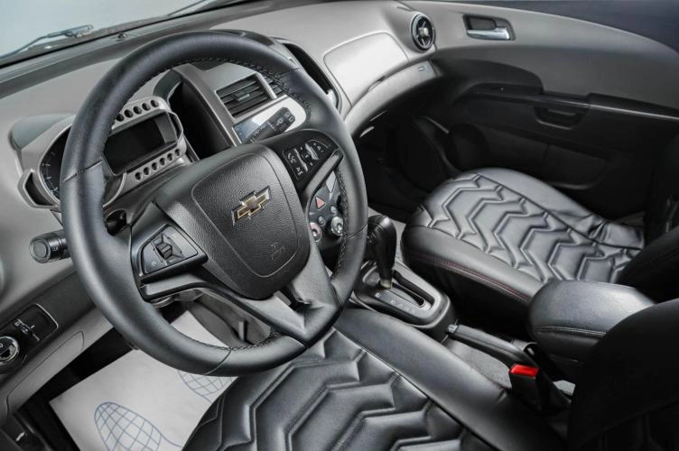 Chevrolet Aveo 7 из 18