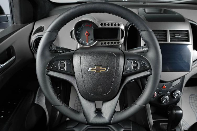 Chevrolet Aveo 12 из 18