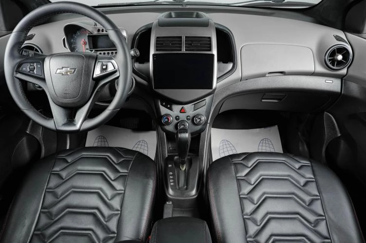 Chevrolet Aveo 11 из 18