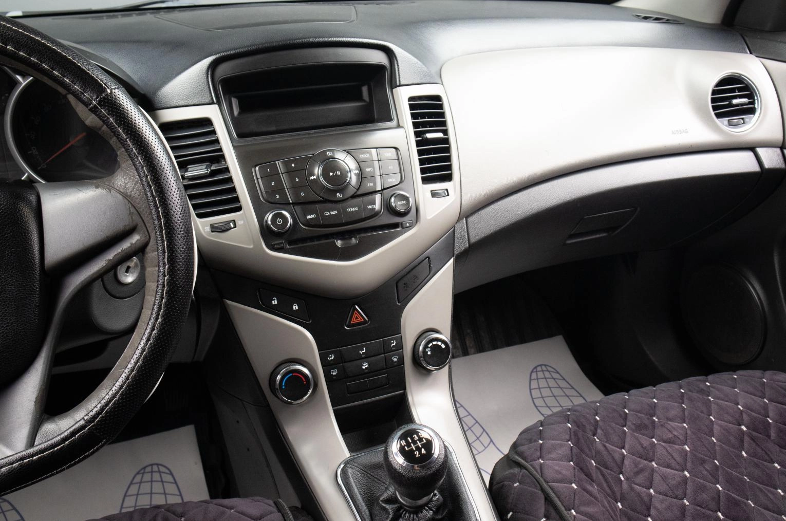 Chevrolet Cruze 9 из 17