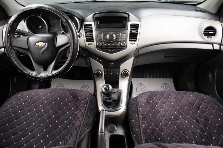 Chevrolet Cruze 7 из 17