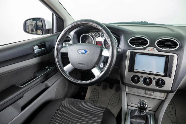 Ford Focus 11 из 19