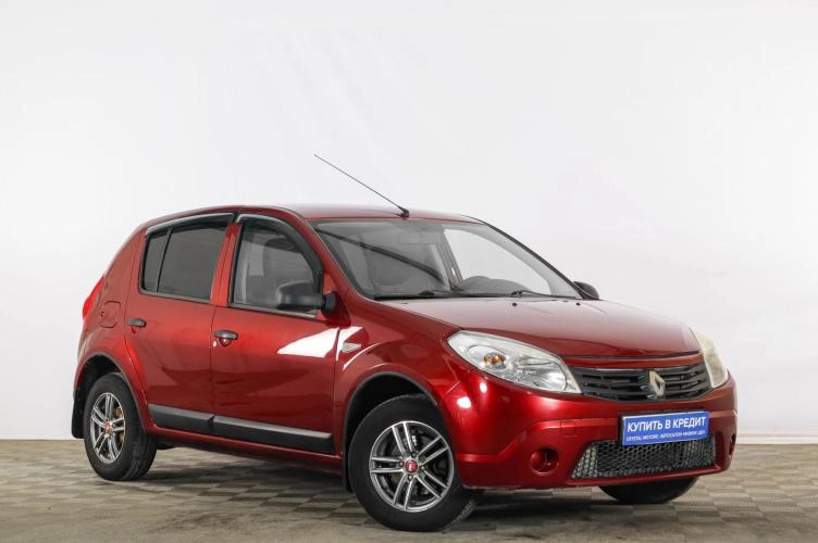 Renault Sandero 1 из 6