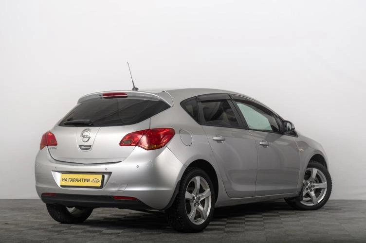 Opel Astra 6 из 6