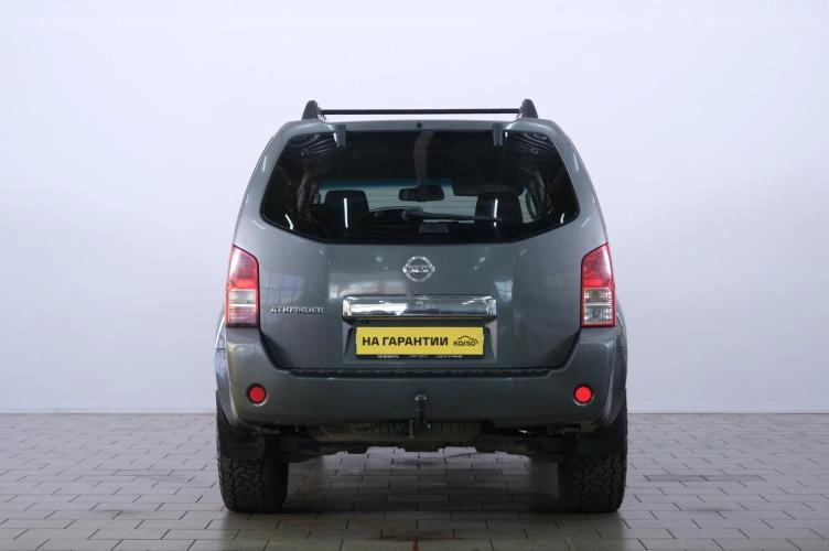 Nissan Pathfinder 5 из 6